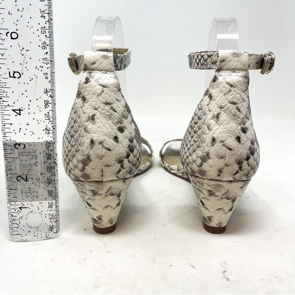 Ann Taylor Giuliana Snake Print Genuine Leather Wedge Sandals ankle strap size 9 - Picture 7 of 10